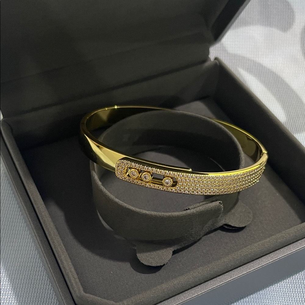 Messika Gold Pavé Diamond Hinged Bangle Bracelet
